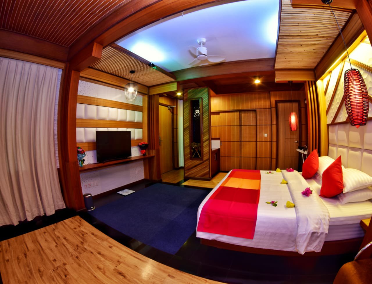 Deluxe King Room